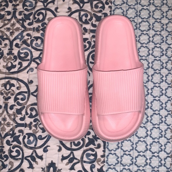 Pillow Slides Shoes New Comfy Antislip Pillow Slides Poshmark